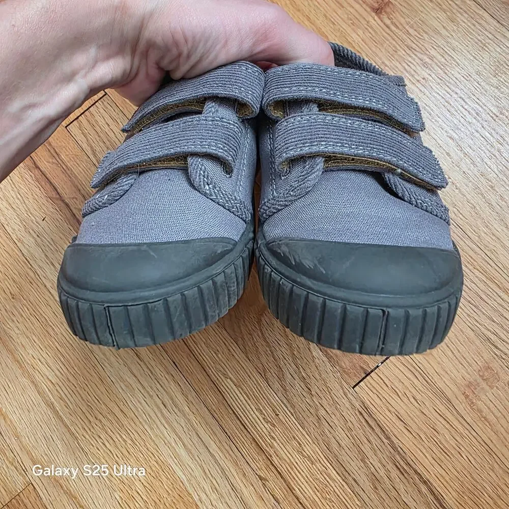 NWOT Wonder Nation gray canvas, velcro closure slip on‎ sneakers sz 11